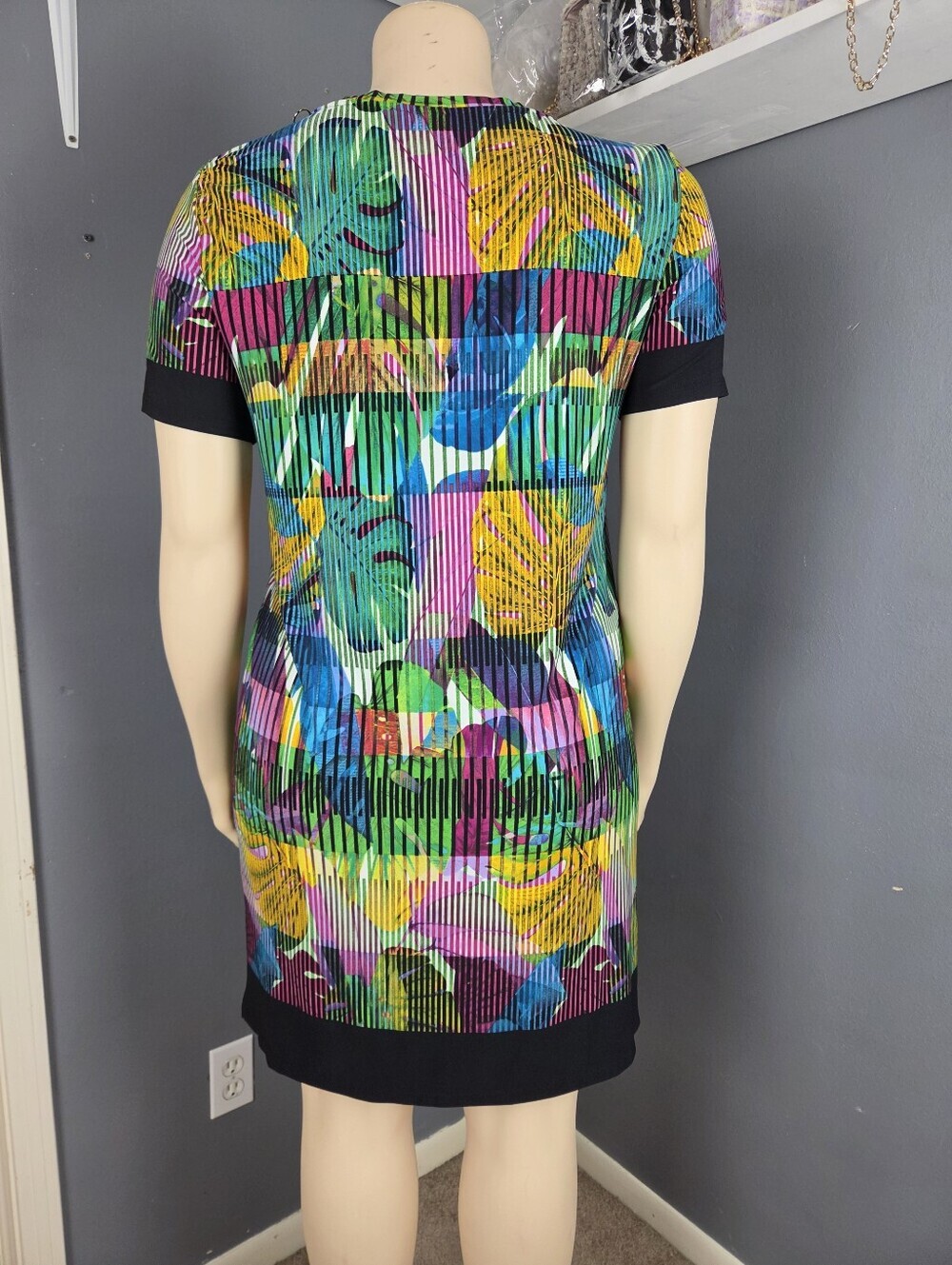 Colorful Abstract Women's Top - Picture 6 of 9